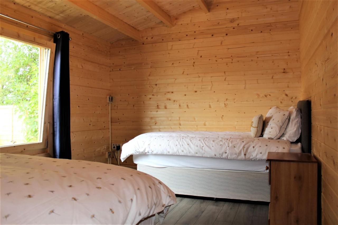 Stunning 5-Bed Cabin In Ashton Under Hill Evesham Eksteriør billede